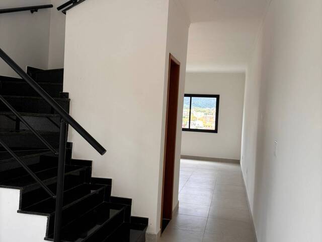 Casa para Venda em Atibaia - 5