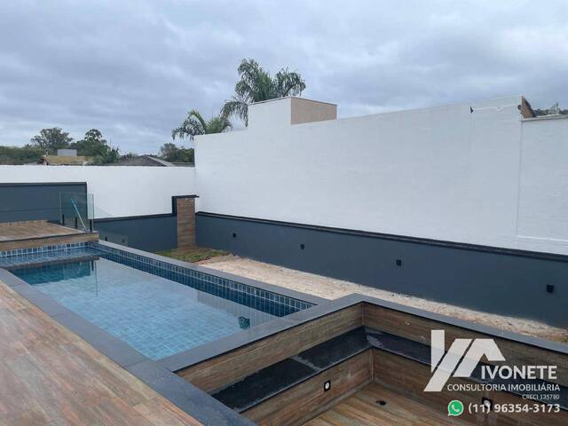 Casa para Venda em Atibaia - 2