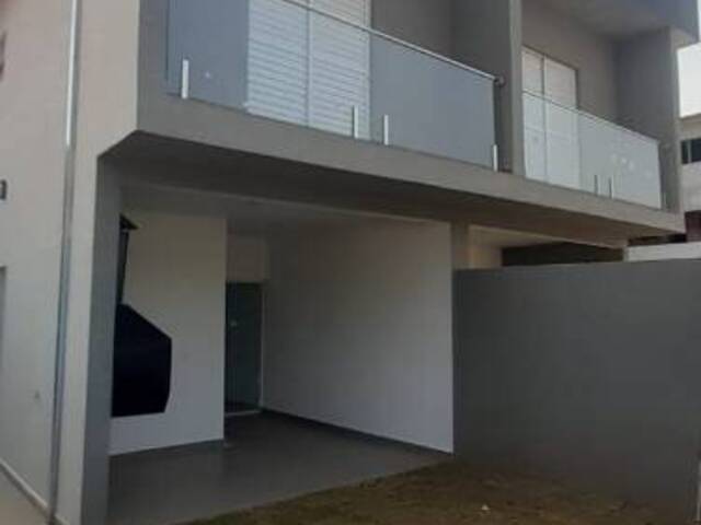 Sobrado para Venda em Atibaia - 4