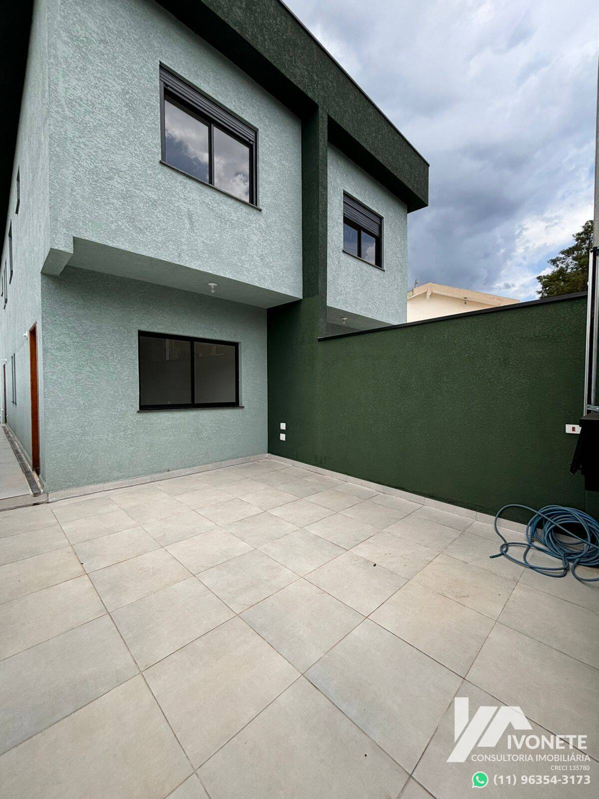 LINDA CASA 3 dorms.1 suíte,  AC 198m2 - Jd. Maristela - Atibaia, SP