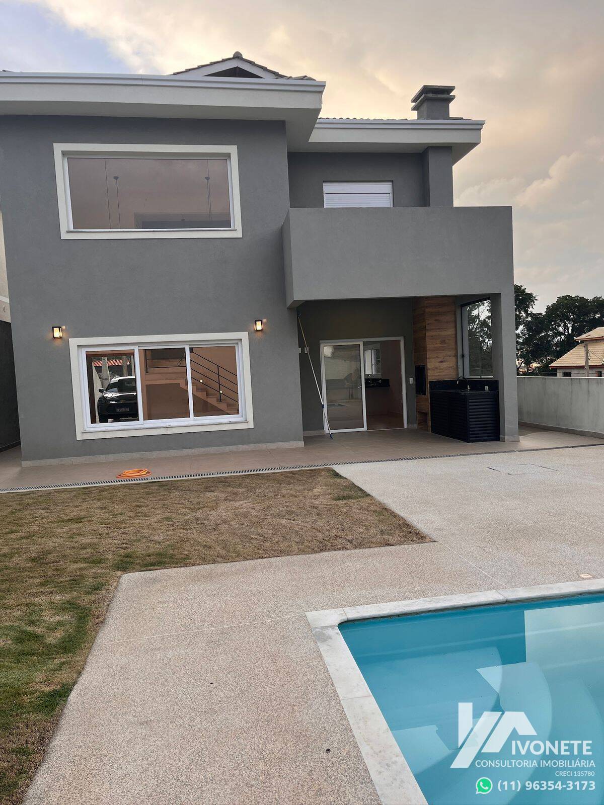 CASA EM CONDOMINIO 178m2,4 SUÍTES, PISCINA NOVA GARDENIA - ATIBAIA, SP